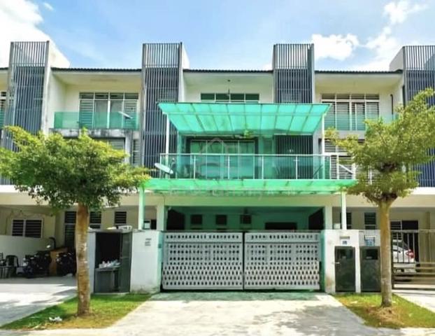 3 Storey Terrace House Bangi Avenue 1
