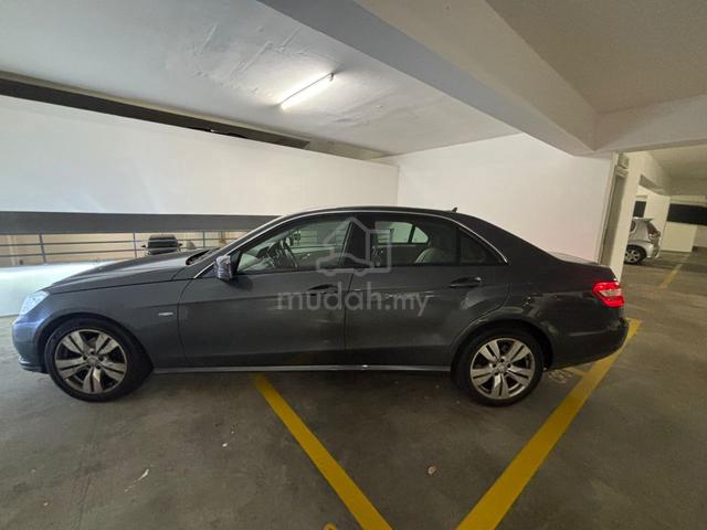 2011 Mercedes Benz E200 CGI BlueEFCY - 2