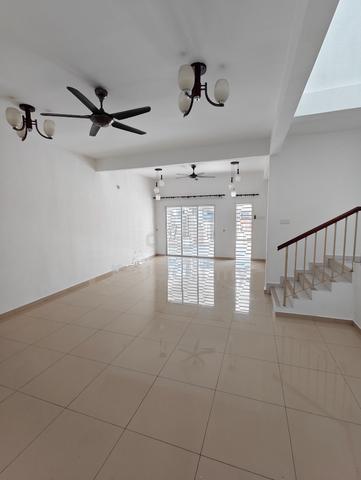 Taman Desa Seringgin Nilai 3 1