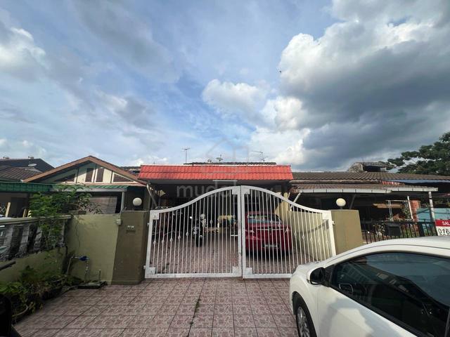 FREEHOLD, NEAR AEONBIG 1.5 Storey Terrace Taman Bukit Ampang, Ampang 1