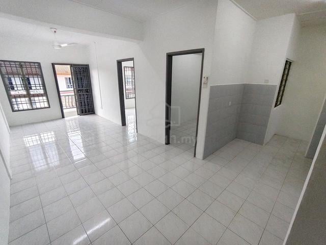 Park Avenue (Tampoi Indah) 1