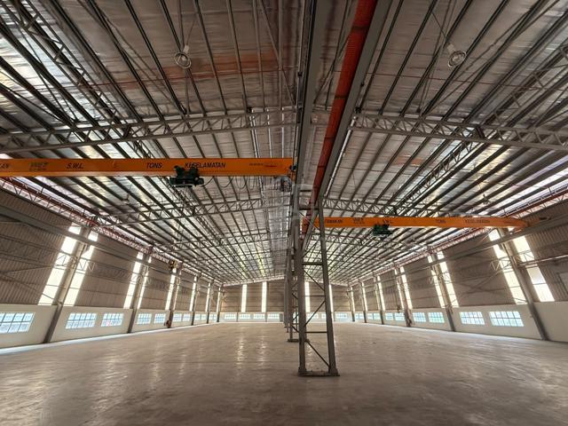 Gelang Patah SiLC 1.5 Acre Detached Factory Overhead Crane Loading Bay 1