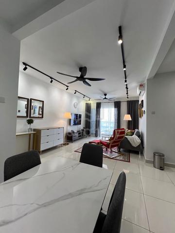 Paraiso Residence @ The Earth 1