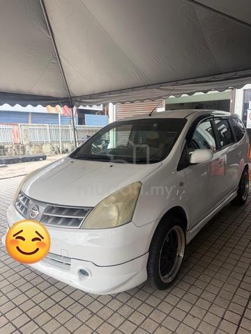2011 Nissan GRAND LIVINA 1.6 IMPUL (A) - 1