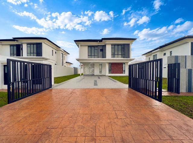 ( UNFURNISHED KAJANG ) Bungalow House Verdale Setia Alam Sari Bangi 1