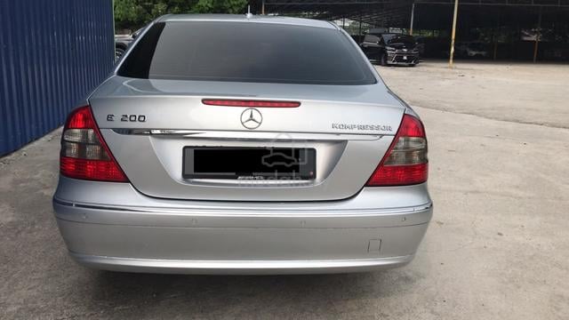 2008 Mercedes Benz E200 1.8 (loan kedai) - 2