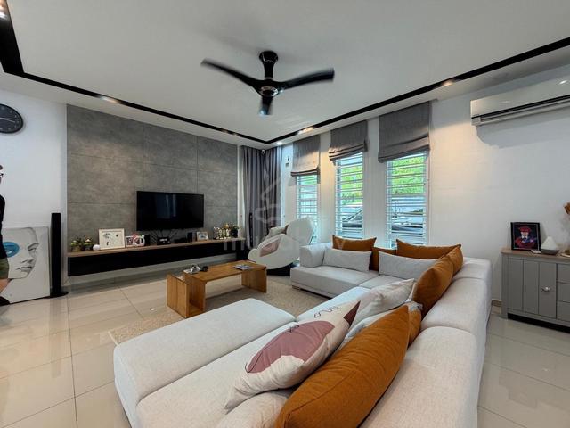 Bandar Putra Kulai 2 Storey Semid House Intermediate For Sale 1