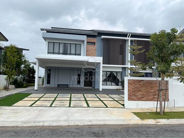 7km to Ayer Keroh Tol Full Loan Gated Guarded Double Storey Semi D Mel 1