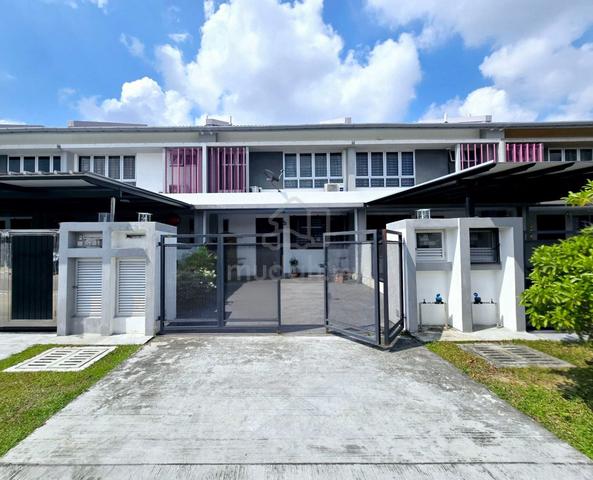 CANTIK! 2-Storey Intermediate House, Kyra, Bandar Bukit Raja, Klang. 1