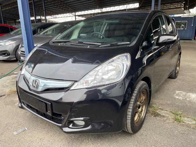 2014 Honda JAZZ 1.3 HYBRID FACELIFT (A) - 1