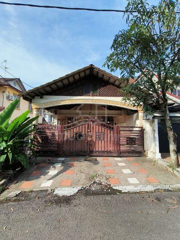 Double Storey Terrace (End Lot Unit) For Sale! 1