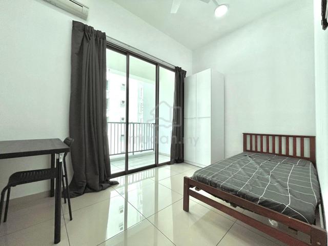 Cozy Balcony bedroom for rent @ Tree Sparina ,Bayan Lepas, Penang 1