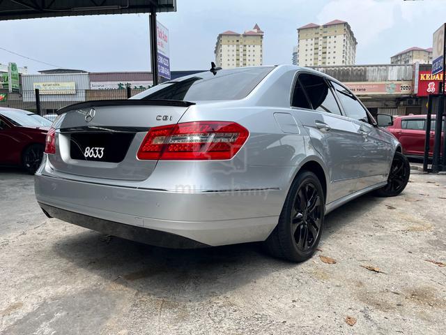 /12 Mercedes Benz E200 1.8 CGI BLUEEFCY (A) Turbo - 4