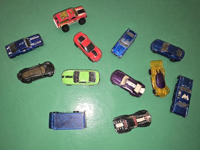 Hotwheels and majority diecast car - photo 2 of 2