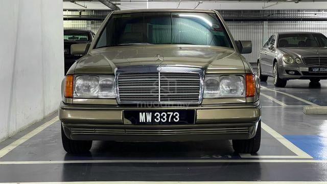 1995 Mercedes Benz 260E 2.6 (A) - 2