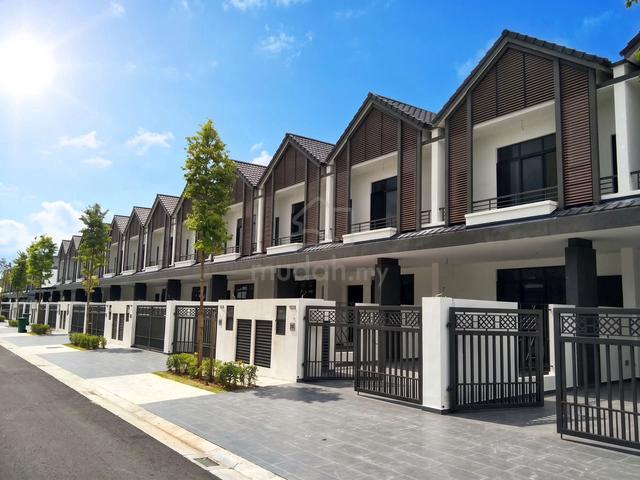 Eco Summer @ Brighton Double Storey Terrace House For Rent 1