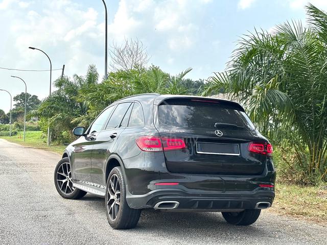2021 Mercedes GLC300 2.0 AMG / CAR KING CONDITION - 4