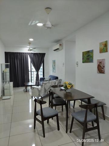 KL Traders Square Residences 1