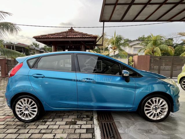 2013 Ford FIESTA 1.5 SPORT (A) - 4