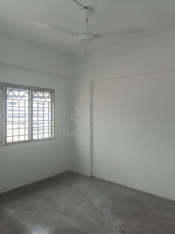 Desa Tun Razak 1