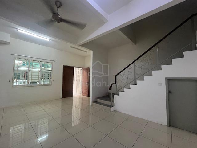 Gated 3 Storey Terrace | Maple Residence | Tmn Selayang Utama 1