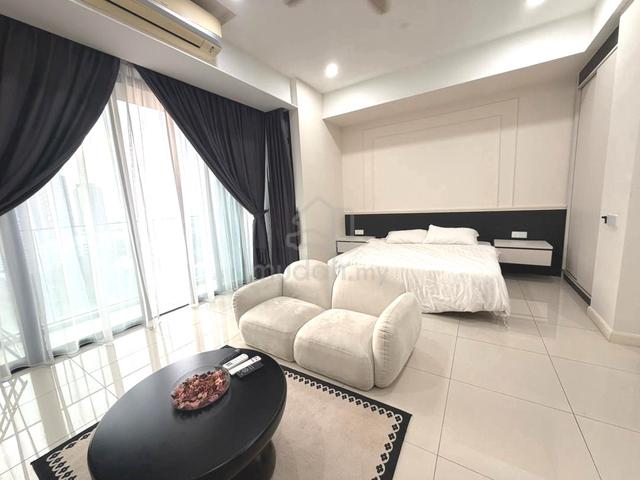 Grand Medini 1
