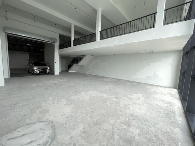 FREEHOLD Bandar Bukit Raja Klang 1.5sty Warehouse Office Shop Factory 1