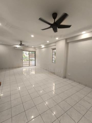 Pelangi Apartment ( Pelangi Damansara ) 1