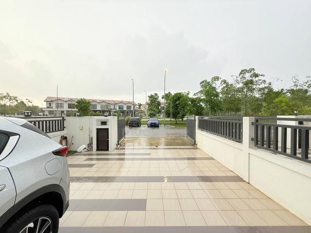 FACING OPEN! Double Storey Kasih Residence Avis 2, Setia Alam Sari 1