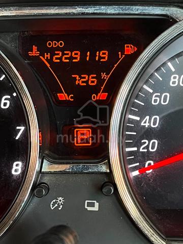 2015 Nissan GRAND LIVINA 1.6 CLASSIC/COMFORT - 5