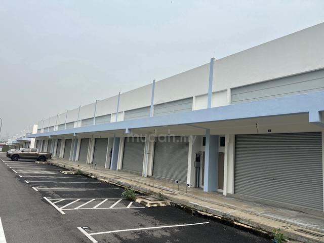 Salak south shop lot , cheras sungai besi 1