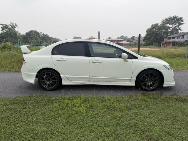 Honda CIVIC 2.0 S I-VTEC (A) 2006 - 4