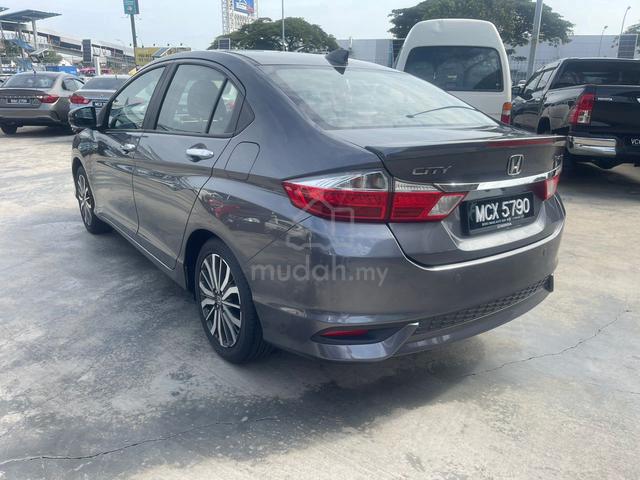 2017 Honda CITY 1.5 V (A) One Owner - 4