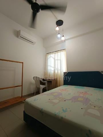 Master bedroom for rent 1