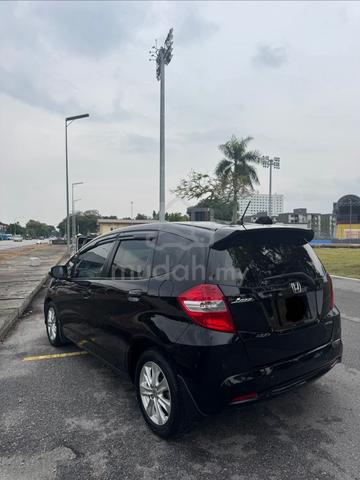 2013 Honda JAZZ 1.5 FACELIFT (A) - 5