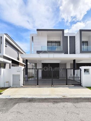 Jln Jaya Putra 4/x @ Bandar Jaya Putra 2 Storey Cluster House For Sale 1