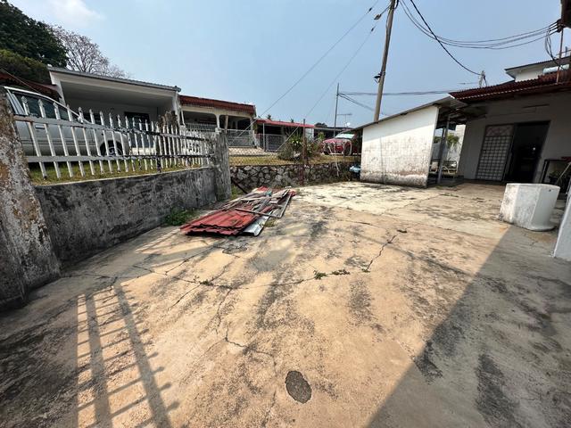 Taman Tangga Batu , single storey corner terrace house for sale 1