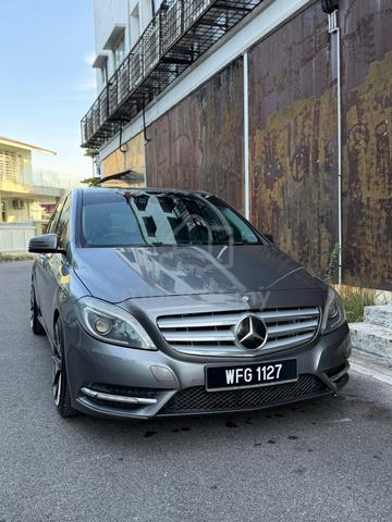 Mercedes Benz B200 BlueEFCY SPRTS TOURER 2012 - 2