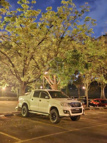 2016 Toyota HILUX 3.0 G TRD SPORTIVO MY14 KUN26R - 1