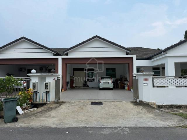 Single Storey Terrace Intermediate House for Sale at Lopeng Miri 1