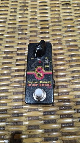 17 32 Inch Sit Stand Seymour Duncan SFX-01 Pickup Booster Pedal
