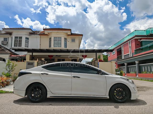 2015 Hyundai ELANTRA 1.8 PREMIUM FACELIFT (A) - 5