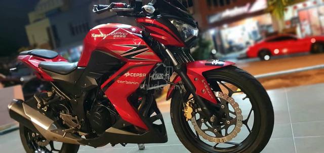 Kawasaki Z250 Candy Red reg 2014 for sale!! - photo 6 of 9