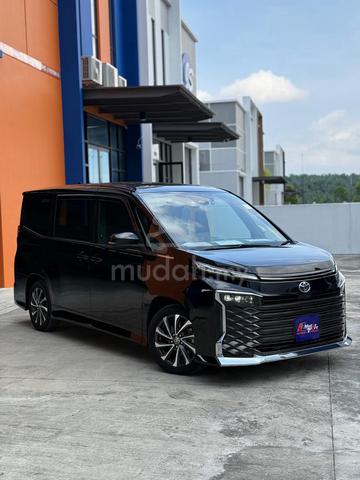 2022 Toyota VOXY 2.0 S-Z (A) - 1