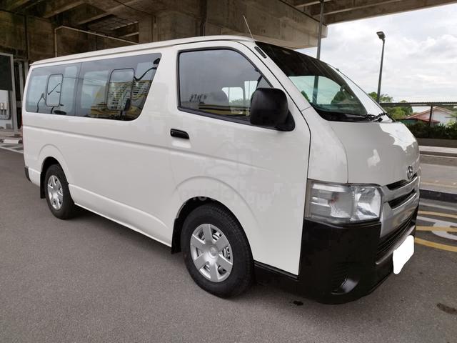 2015 Toyota Hiace 2.5 (M) 14 Seat Low Roof Window - 1
