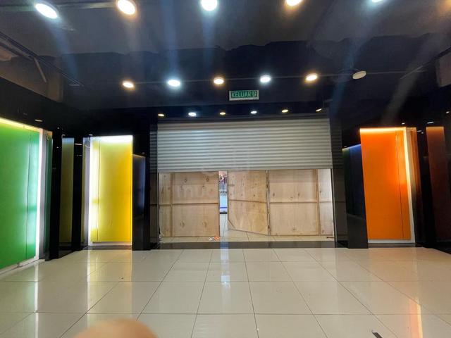 1borneo ground floor shop for rent, good exposure 1