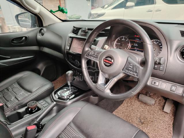 2022 Nissan Navara PRO-4X 2.5 (A) | 1 Owner - 5
