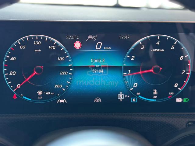 2018 Mercedes Benz A180 AMG Line Edition 1 - 4