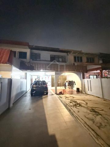 Value Buy!! 22x90 4R3B Taman Desawan 2Sty House Klang 1