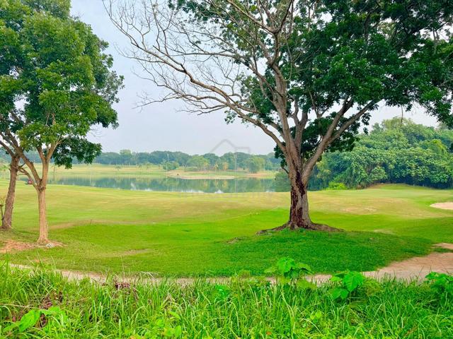 STRATEGIC LOCATION Tanah Lot Banglo Orna Golf Resort Ayer Keroh 1
